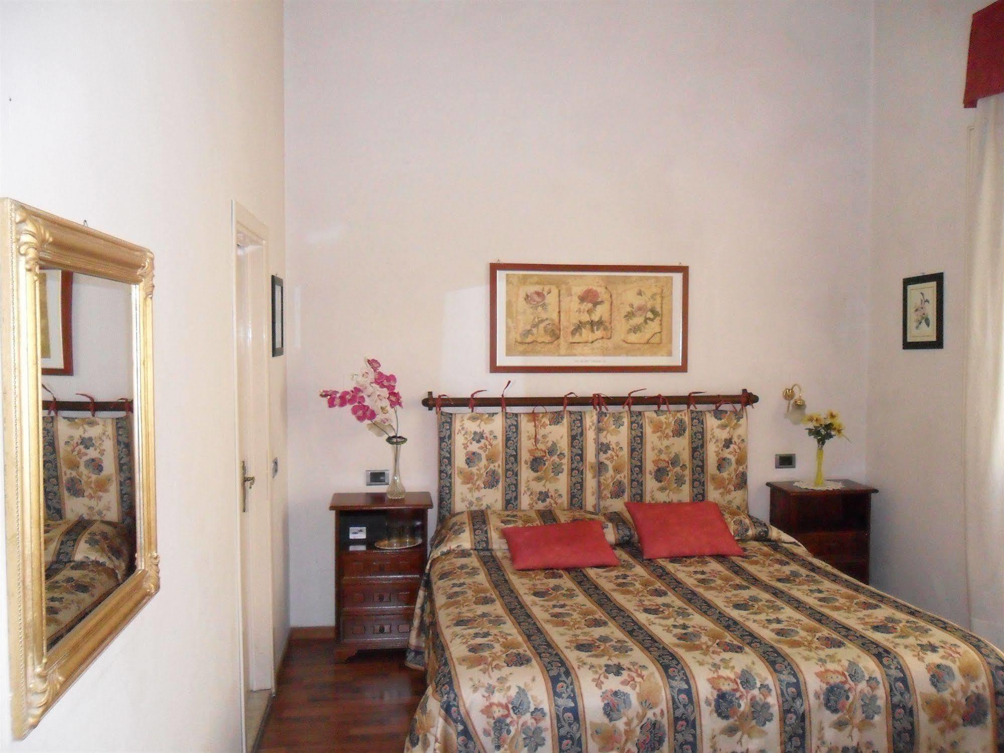 Piccolo Hotel Con Access Ztl !!! Nel Centro Storico Di Firenze !!! Ngoại thất bức ảnh